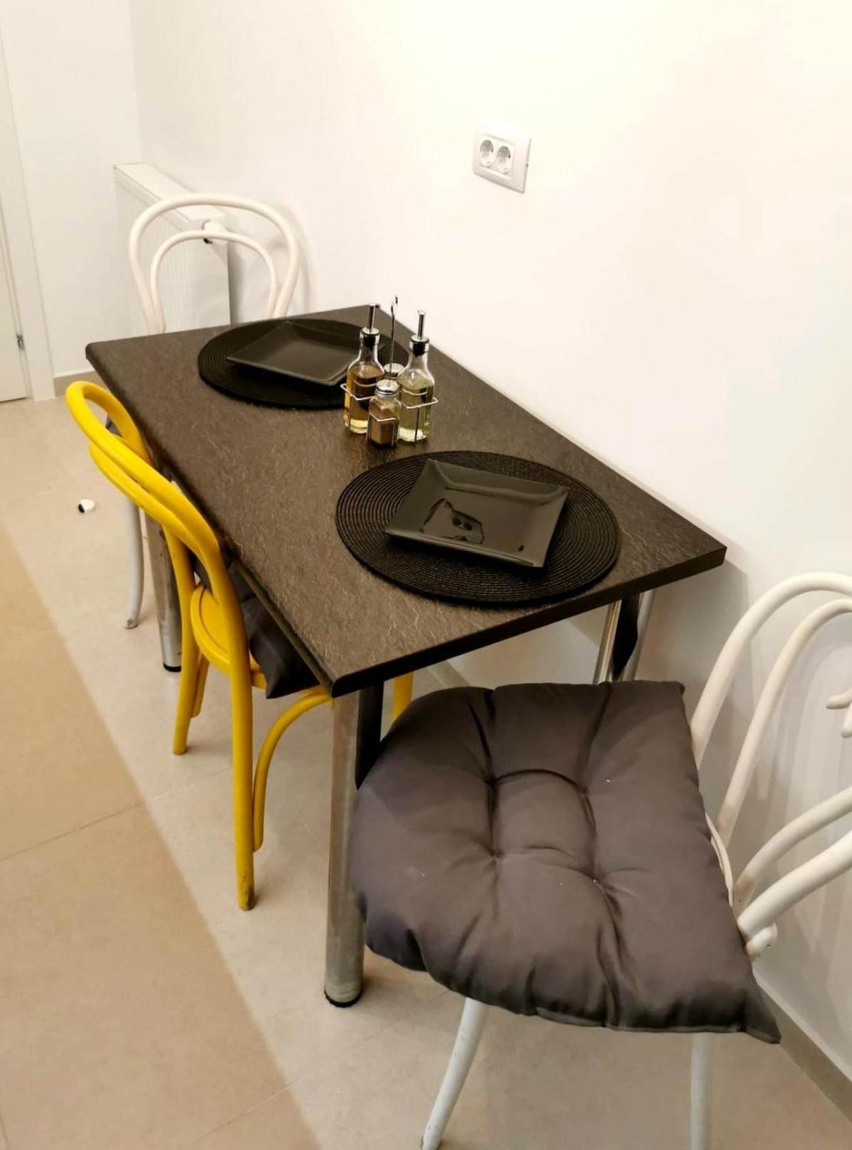 Getaway Discrete And Cozy